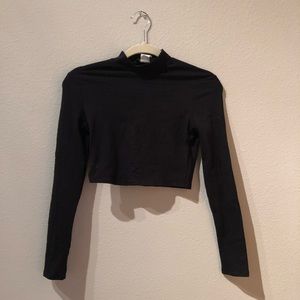 Long sleeved crop top